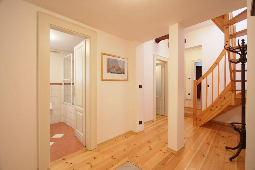 Daire Chateau 9 By Adrez Prag